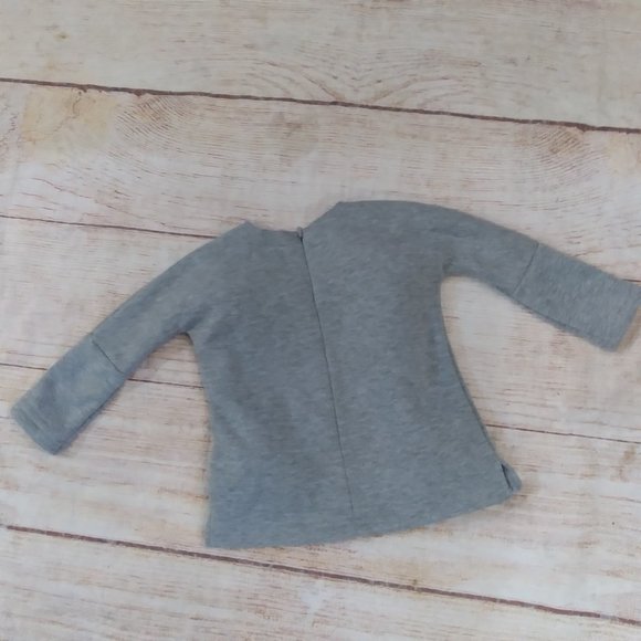 Crew Kids gray fleecy top with pompoms sze 24m - Picture 3 of 3